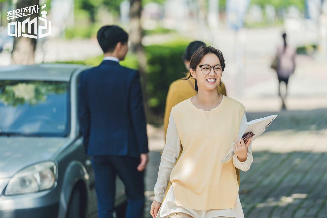 《清日电子李小姐》海报第1张图片 《清日电子李小姐》海报第1张图片
